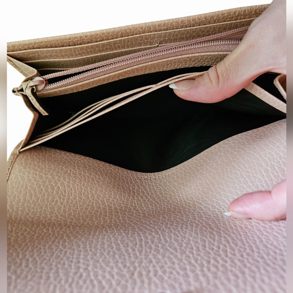 Gucci Garden GG Marmont butterfly continental wallet on chain - Picture 14 of 16